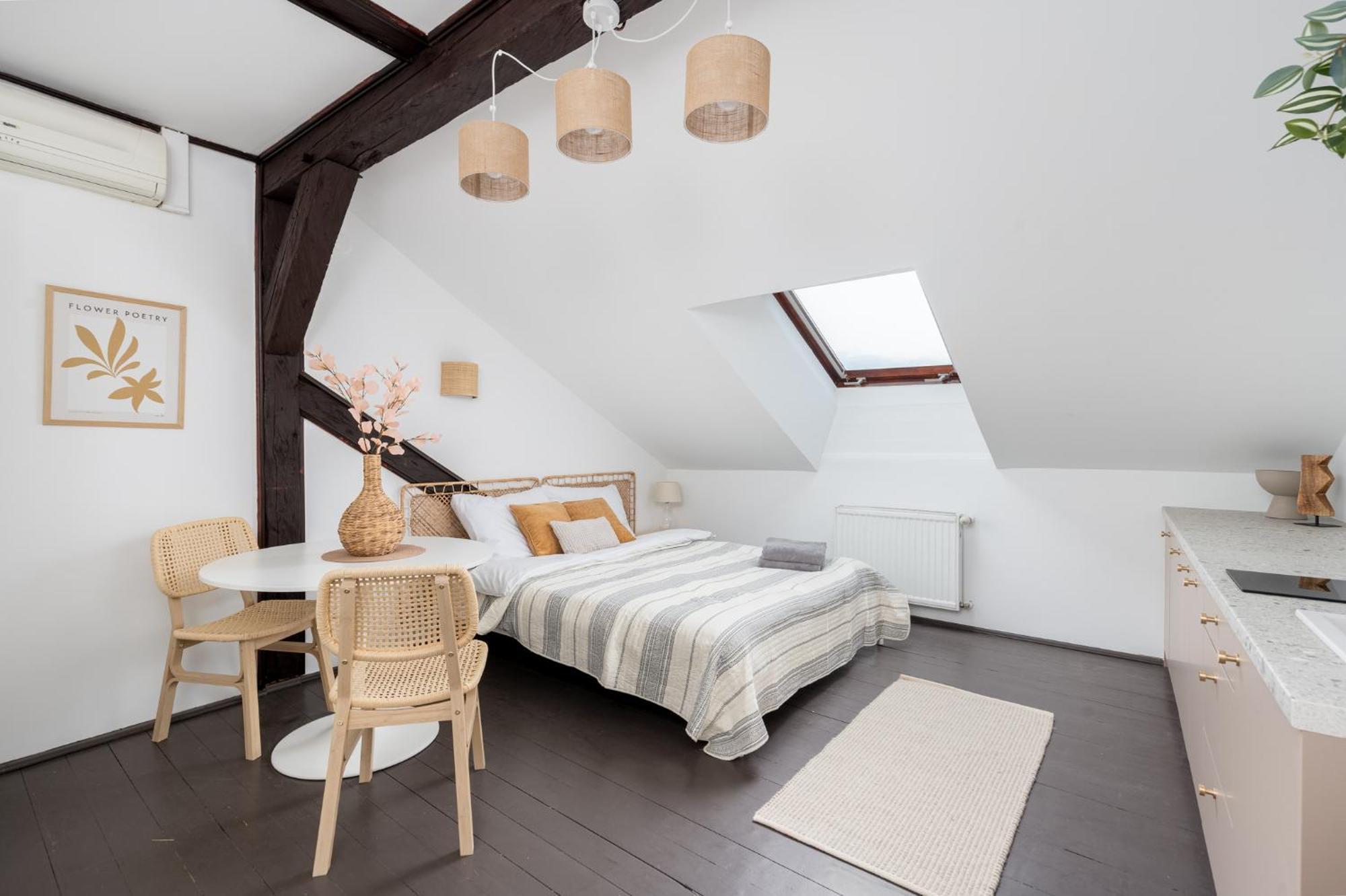 Wislna Old Town Apartments Краков Экстерьер фото